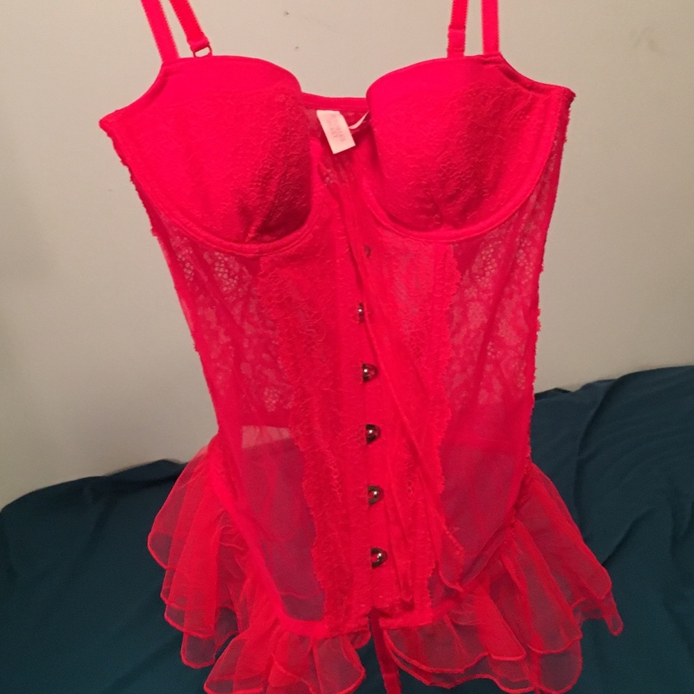 36 C lingerie Victoria’s Secret NEVER WORN